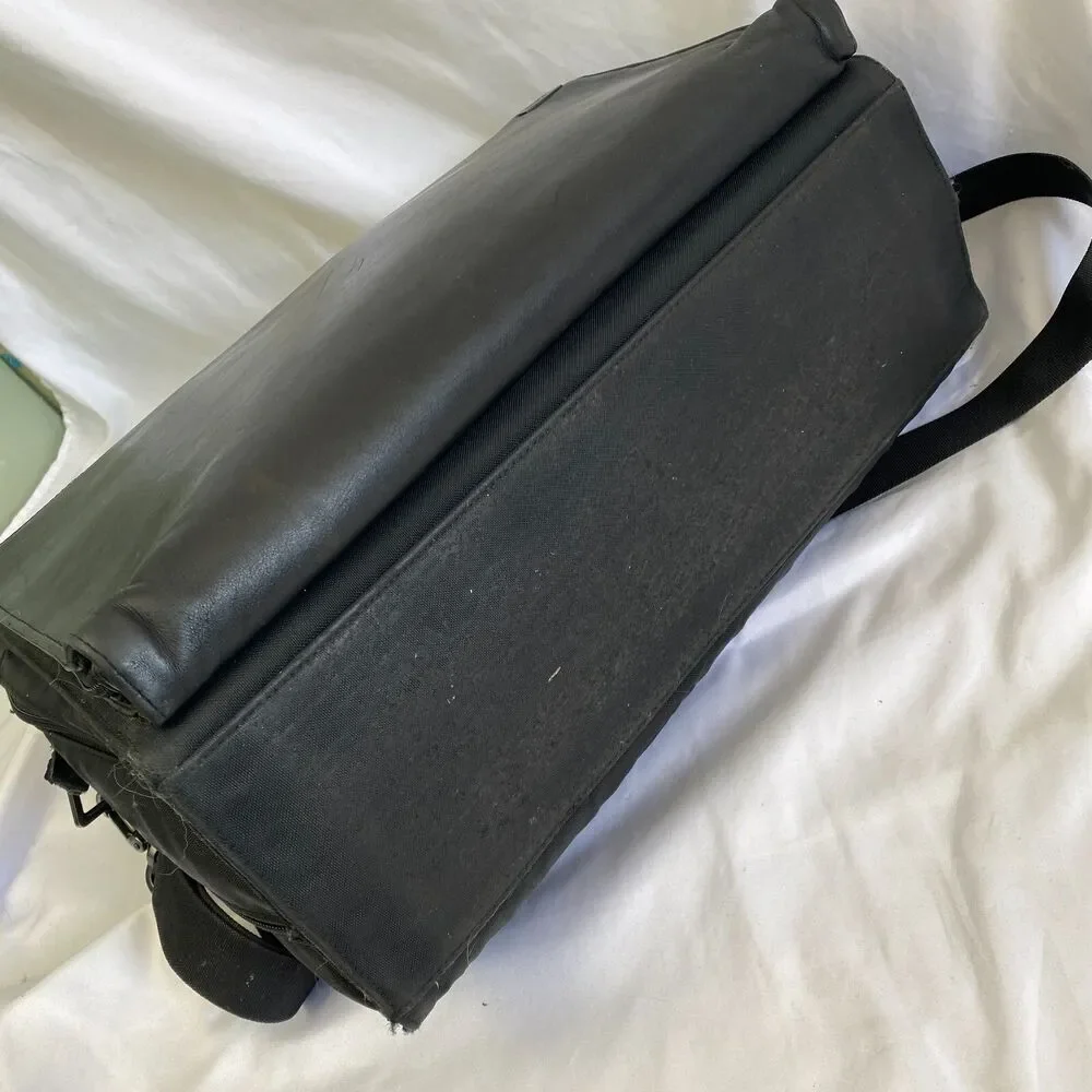 TUMI Laptop Bag Leather Nylon Briefcase Business Travel 2961D Crossbody Messenge